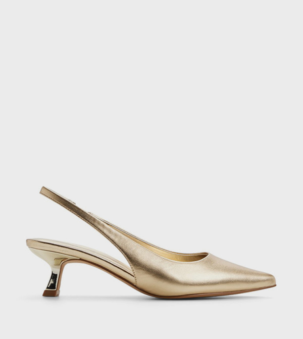 DARIAHH Pointed Toe Slingback Pumps