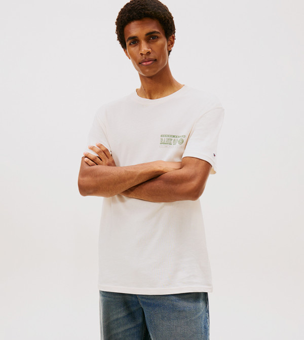 تيشيرت بقبة مستديرة بطبعة شعار