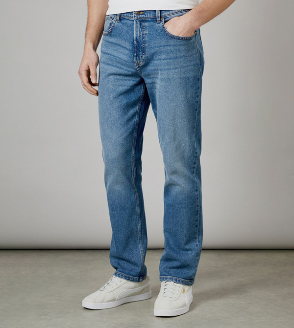 Premium Stretch Straight Fit Jeans