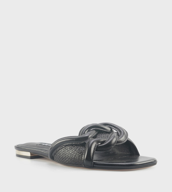 ETSIA Textured Flat Sandals