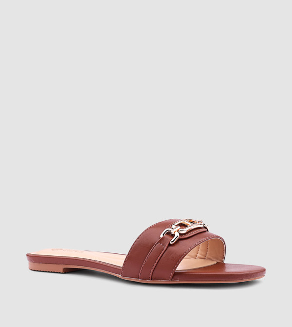 Metal Accent Open Toe Flat Sandals