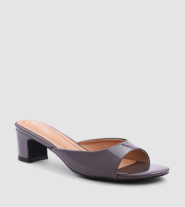 Glossy Block Heel Sandals