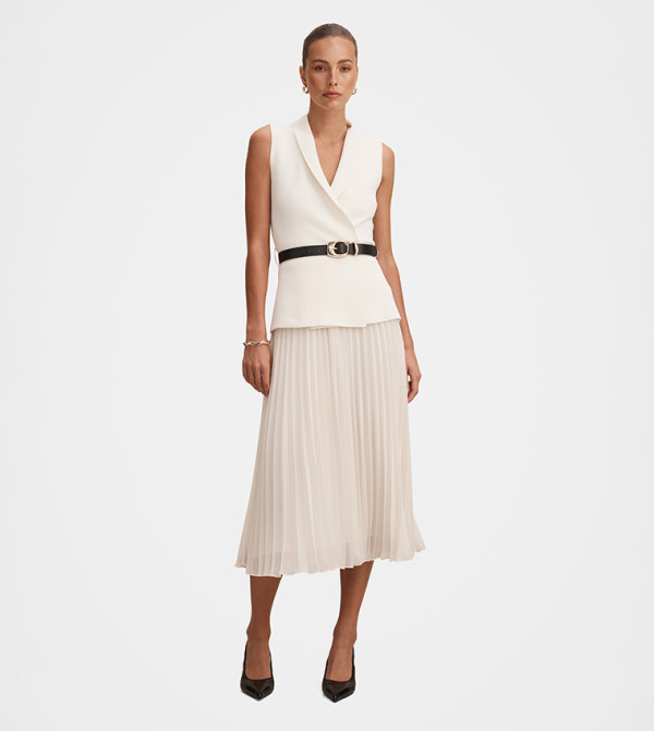 فستان ميدي محبوك بخامات منسوجة 