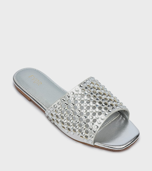 Embellished Open Toe Flat Sandals