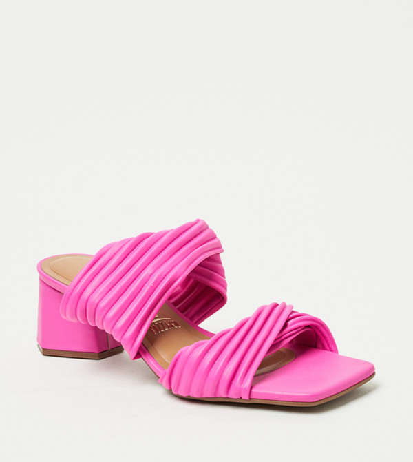 ILIANA Block Heel Sandals