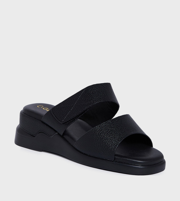 EAVEAIEEAH Textured Velcro Closure Platform Sandals