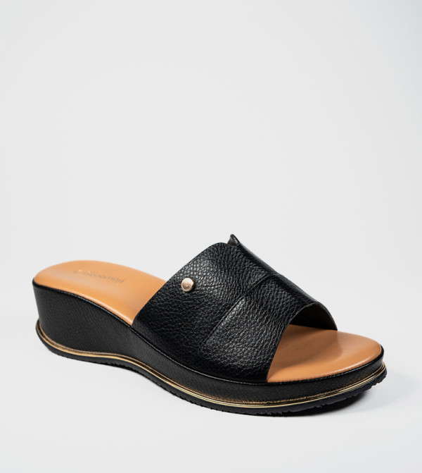  PACE Textured Platform Sandals