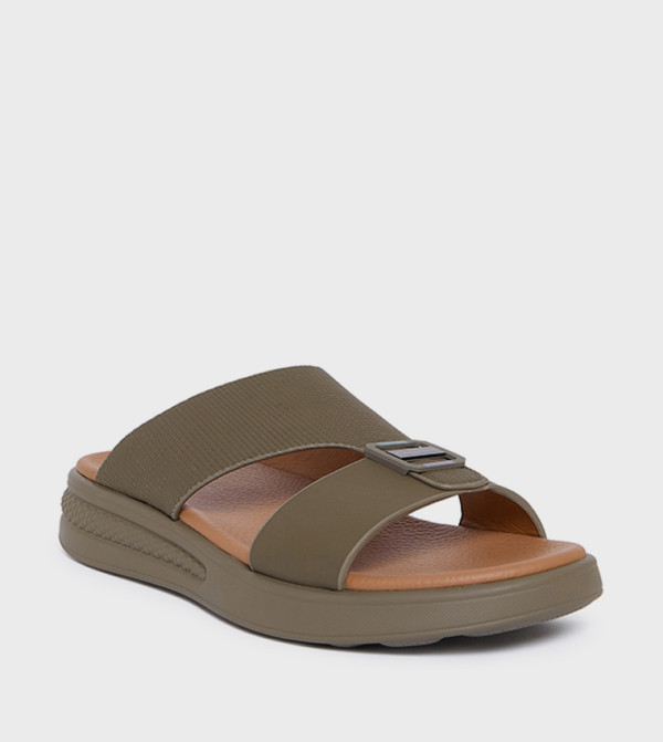HATE Textured Arabic Sandals