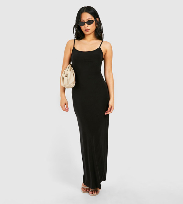 Petite Scoop Neck Strappy Maxi Dress