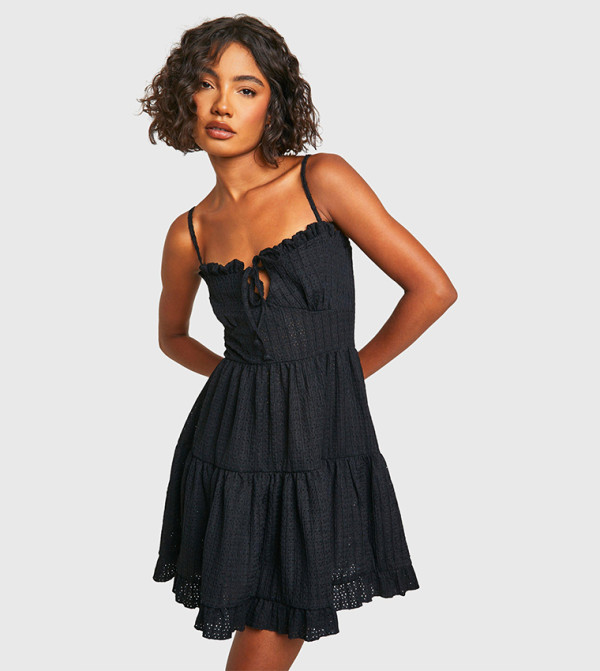 فستان زم طويل بتفاصيل مكشكشة