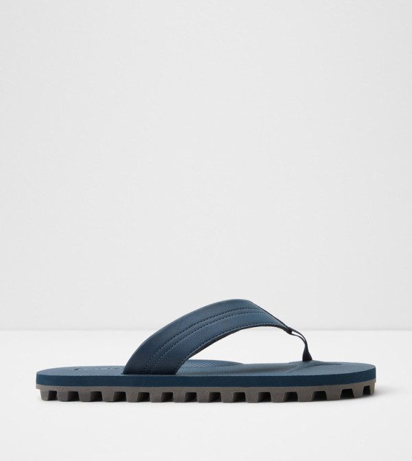 HIDEAWAY Textured Flip-Flops