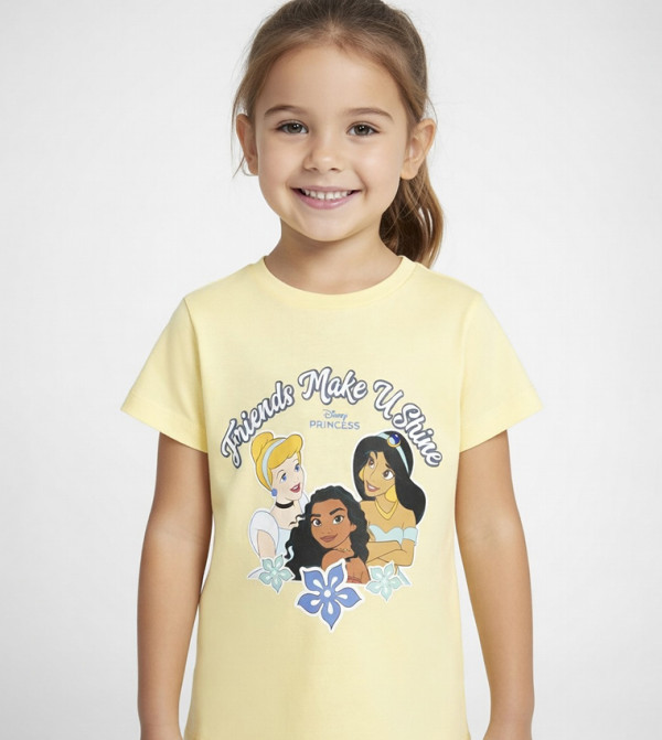 تيشيرت كم قصير بطبعة أميرات ديزني