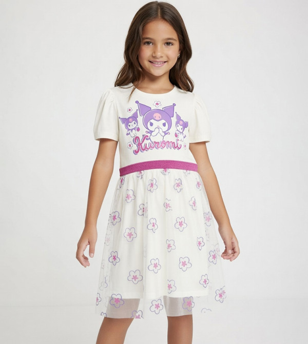 فستان تول كم قصير بطبعة كورومي