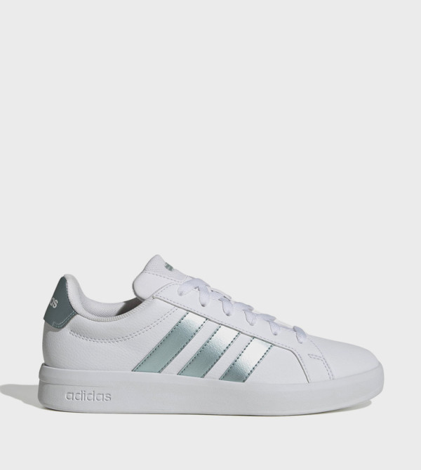 GRAND COURT BASE 3.0 Stripe Detail Lace-Up Sneakers