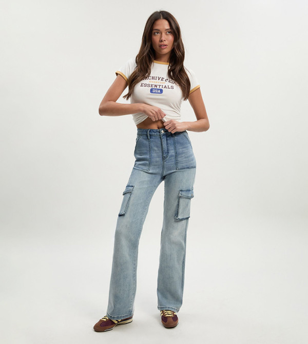 Mid Waist Cargo Flared Jeans