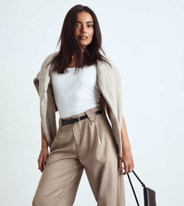 Ribbed Scoop Neck Fitted Short Sleeves Top