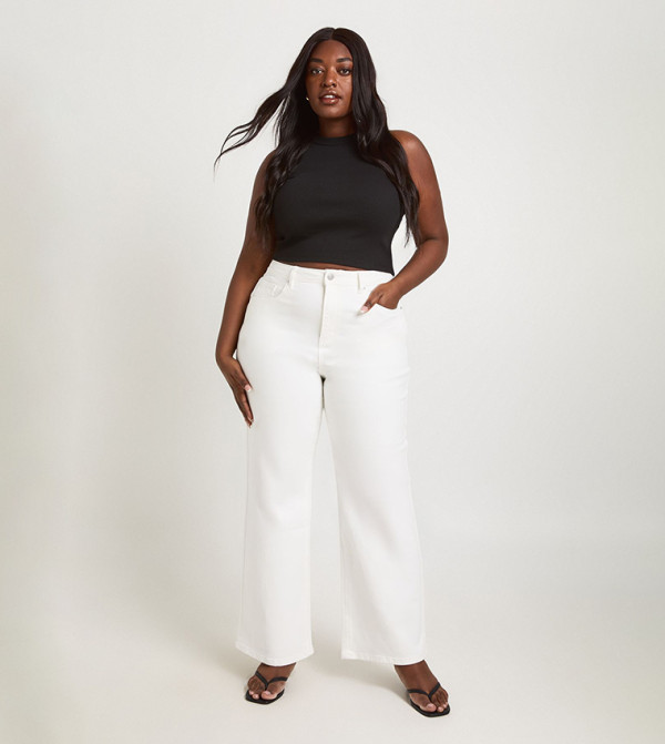 بنطلون جينز بخصر عالي بقصة مستقيمة للمقاسات الكبيرة