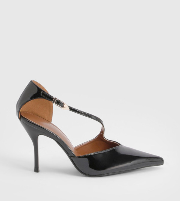 Asymmetric Strap Detail Pumps