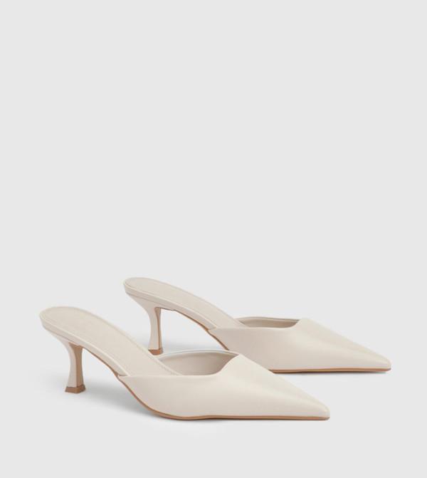 Pointed Toe Mule Pumps