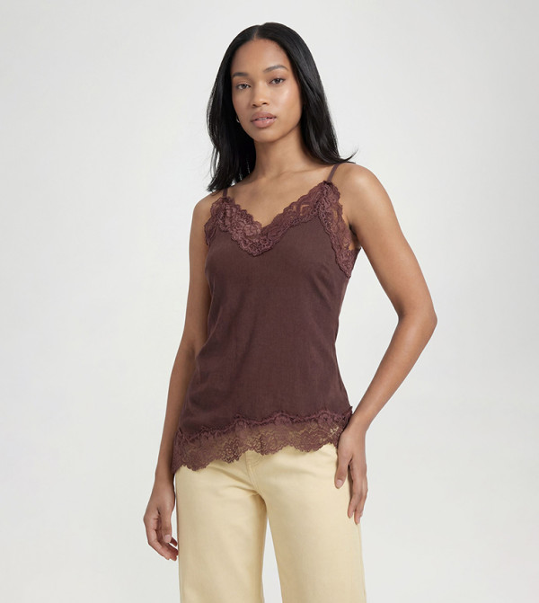 Lace Trim Chiffon Asymmetric Cami Top