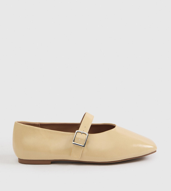 Solid Extra Wide Fit Square Toe Mary Jane Shoes