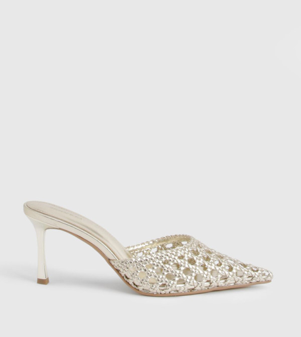 Weave Front Cut-Out Pumps