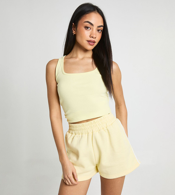 توب تانك قصير مرن