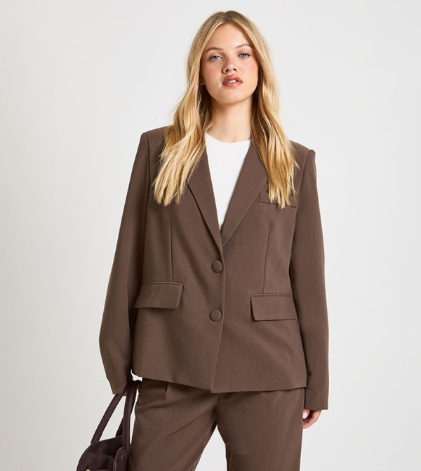 Petite Essential Relaxed Fit Blazer