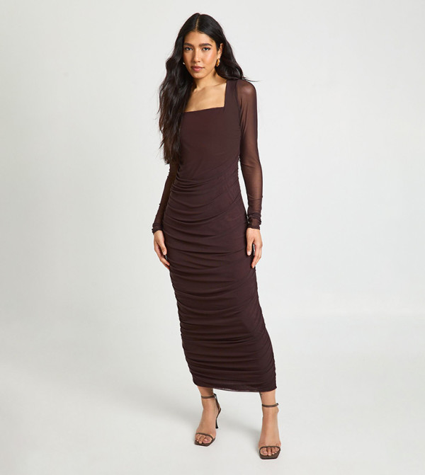 فستان ميدي شبكي مزموم بقبة مربعة للمقاسات الطويلة