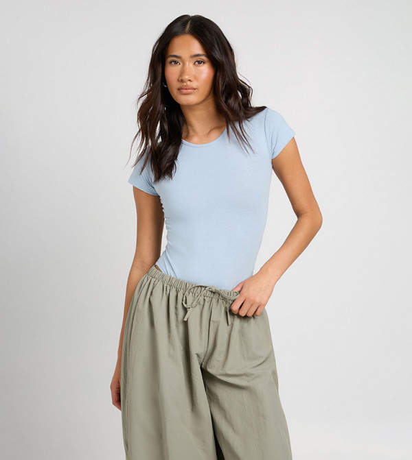 Solid Short Sleeves Crew Neck Bodysuit