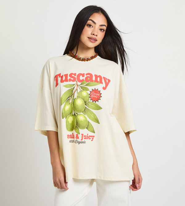 تيشيرت واسع بطبعة