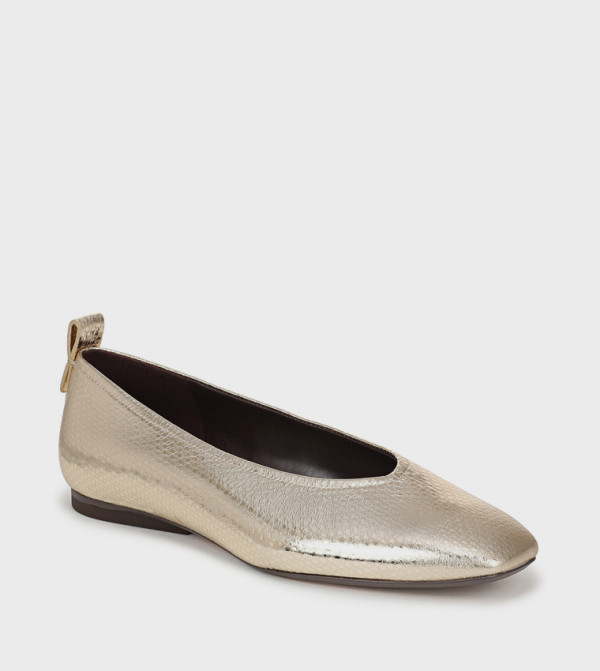 CARLA Textured Almond Toe Ballerinas