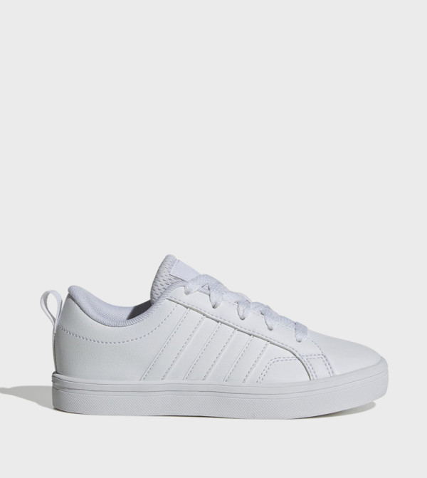 VS PACE 2.0 Solid Lace-Up Sneakers