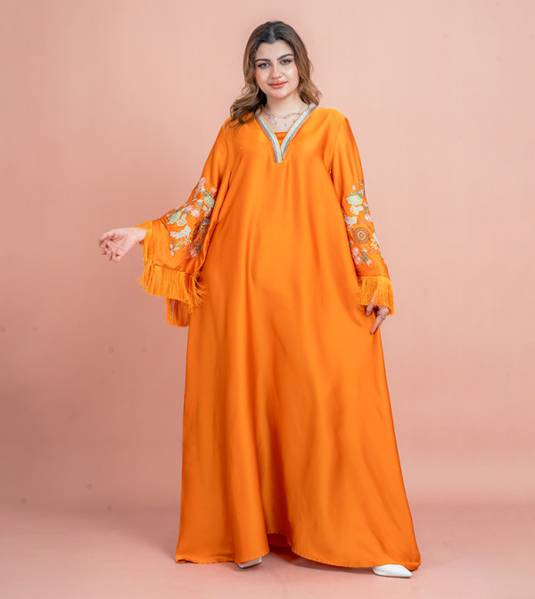 جلابية مطرزة بكم واسع 