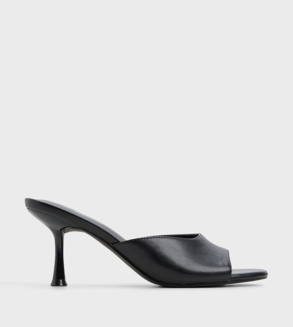 ISOLAA Solid Heeled Sandals