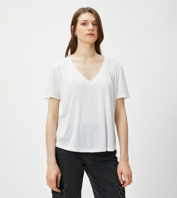 Solid V-Neck Short Sleeves Oversized T-Shirt