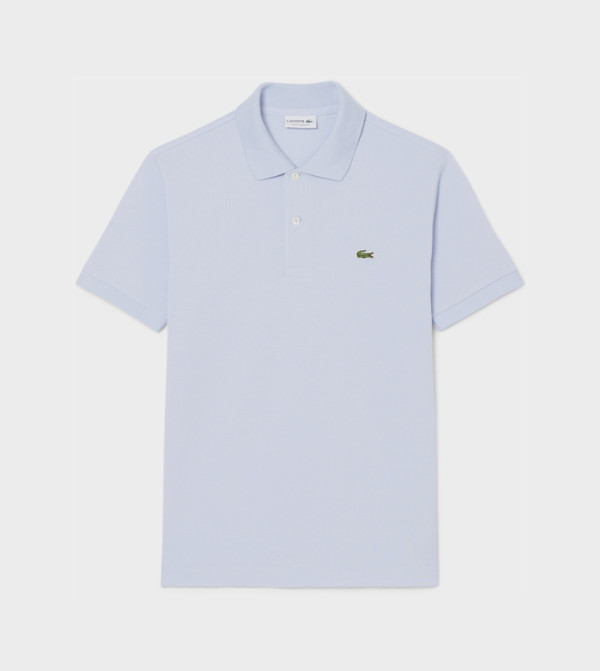 تيشيرت بولو بشعار وكم قصير