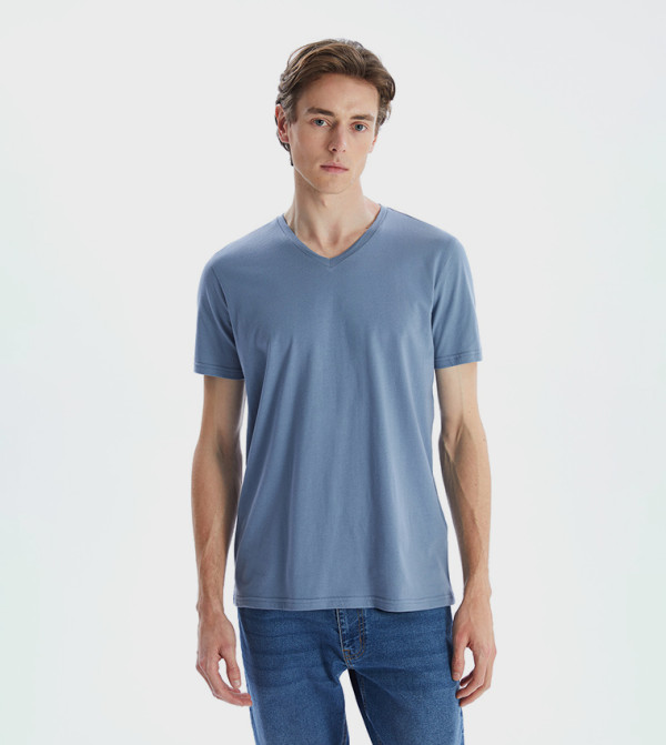 Solid Short Sleeves V-Neck T-Shirt