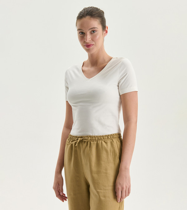 Solid Short Sleeves V-Neck T-Shirt