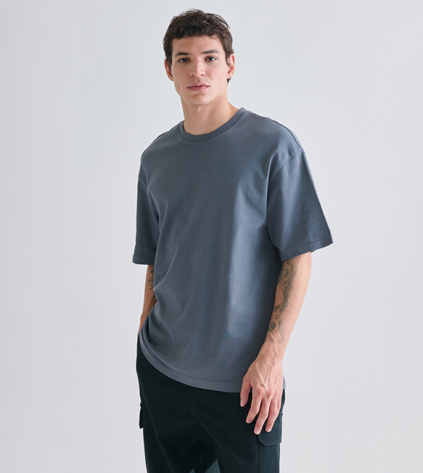 تيشيرت أوفرسايز كم قصير 