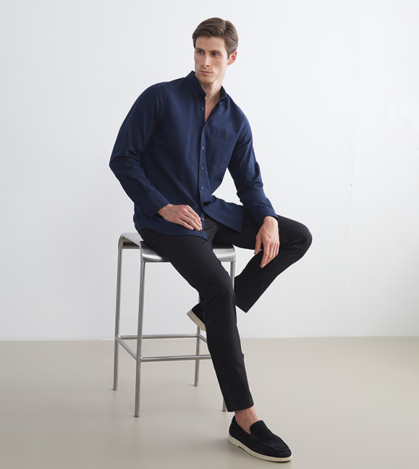 Solid Mid Rise Slim Fit Chinos