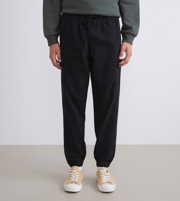 Mid Rise Slim Fit Cargo Trousers