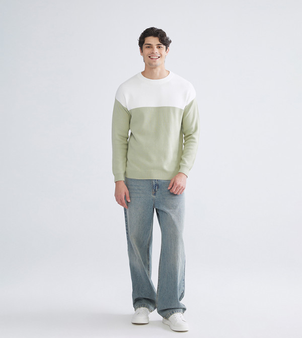 Washed Mid-Rise Straight Fit Jeans