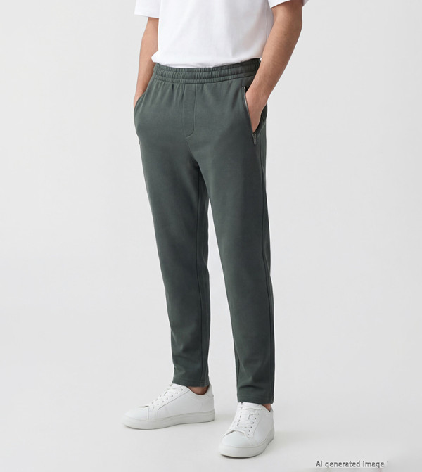 Elastic Waist Slim Fit Thick Sweatpants