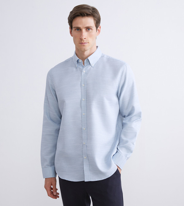 قميص بكم طويل