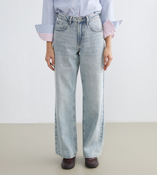 Washed High Waist Straight Fit Jeans