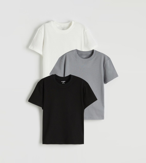 تيشيرت كاجوال بكم قصير - 3 قطع 