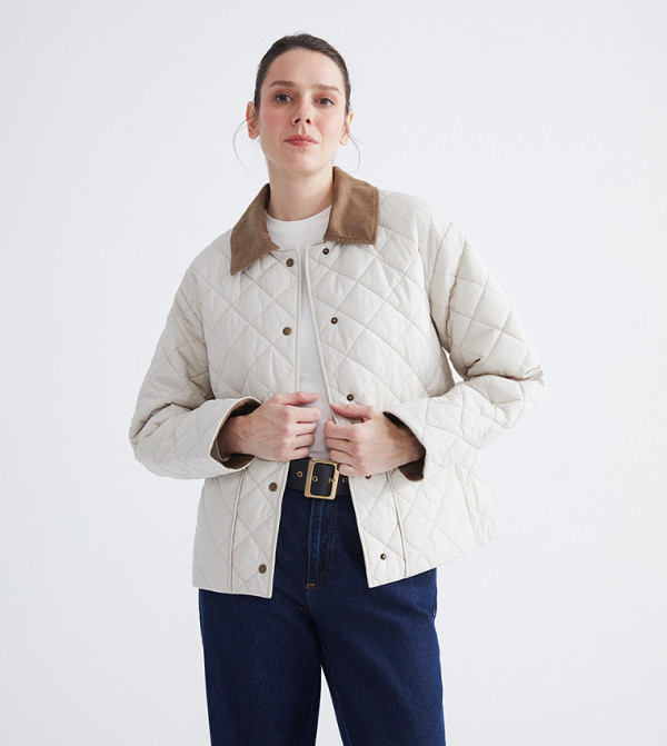 جاكيت مبطن بياقة مخملية