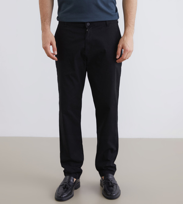Solid Slim Fit Gabardine Chinos