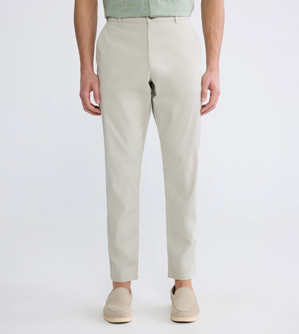 بنطلون تشينو غبردين سادة بقصة ضيقة